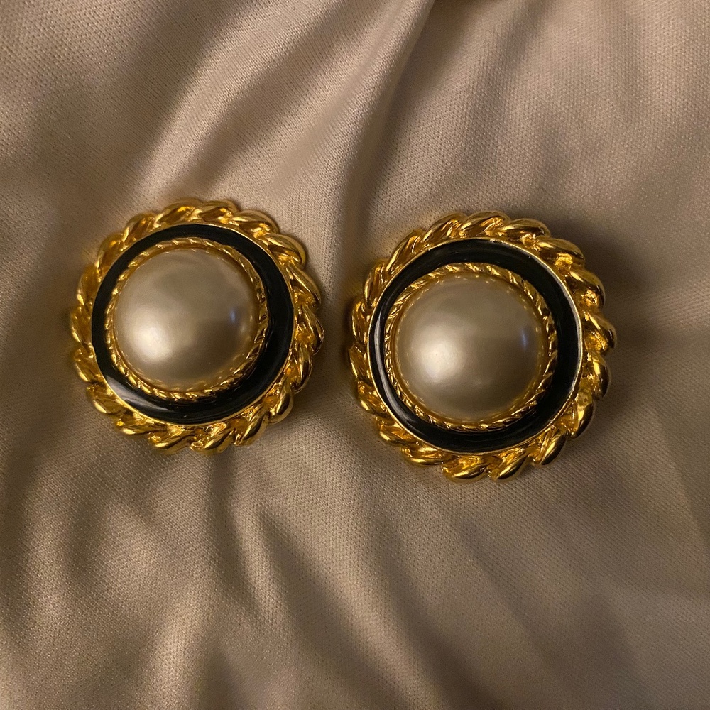 Vintage Black and Gold-tone Faux Pearl Earrings